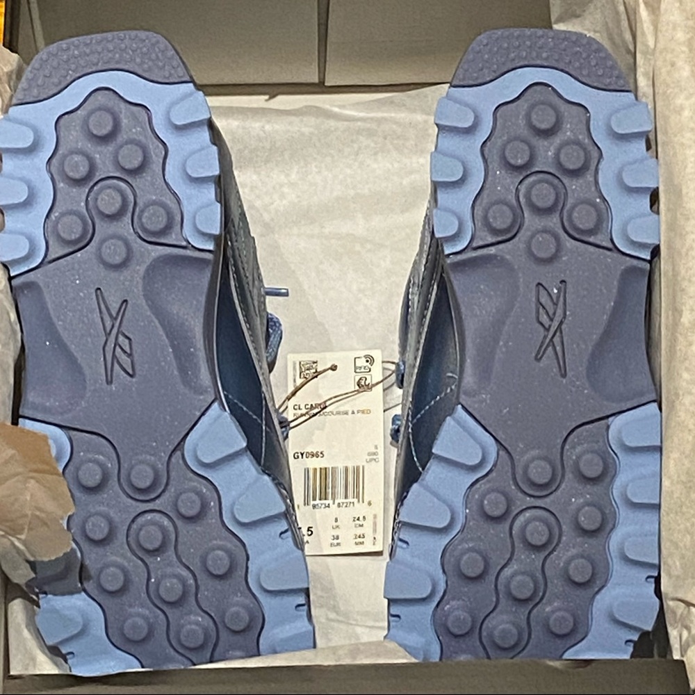 Cardi B Classic Leather Women's Shoes (Reebok) - Picture 2 of 4